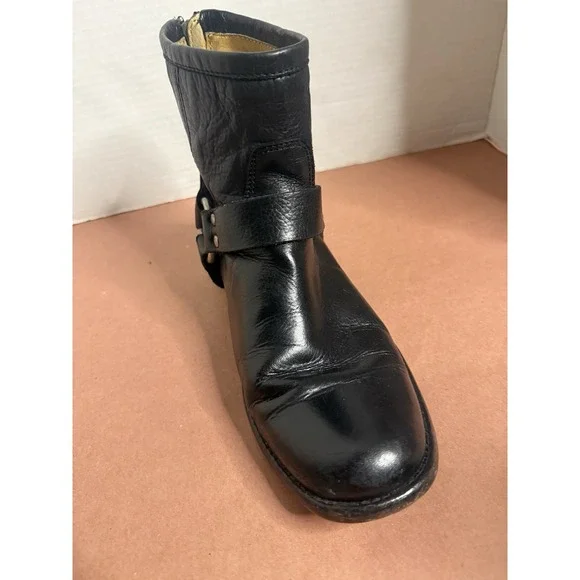 FRYE PHILLIP BLACK Leather Harness Back Zip Short Boots 6.5 Biker Boho Chic moto - Picture 10 of 16